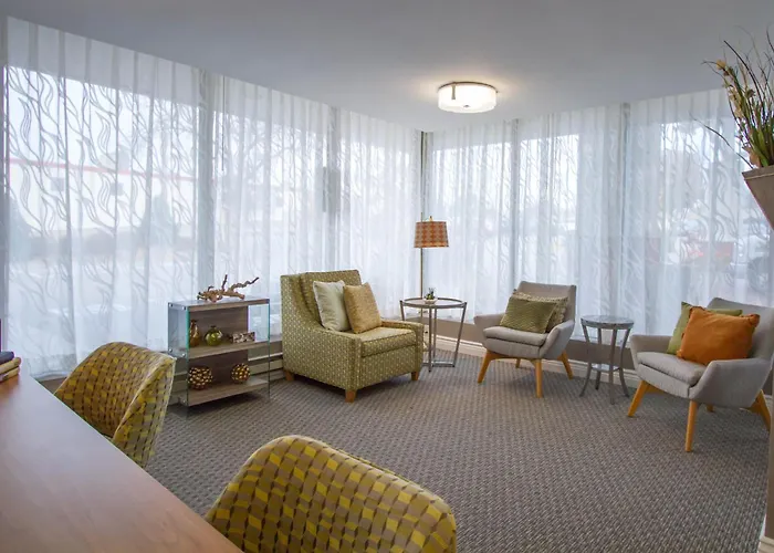Holiday Inn Blmgtn Arpt South - Mall Area By Ihg